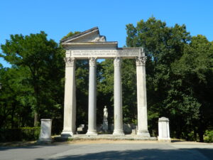 Tempio di Antonino e Faustina